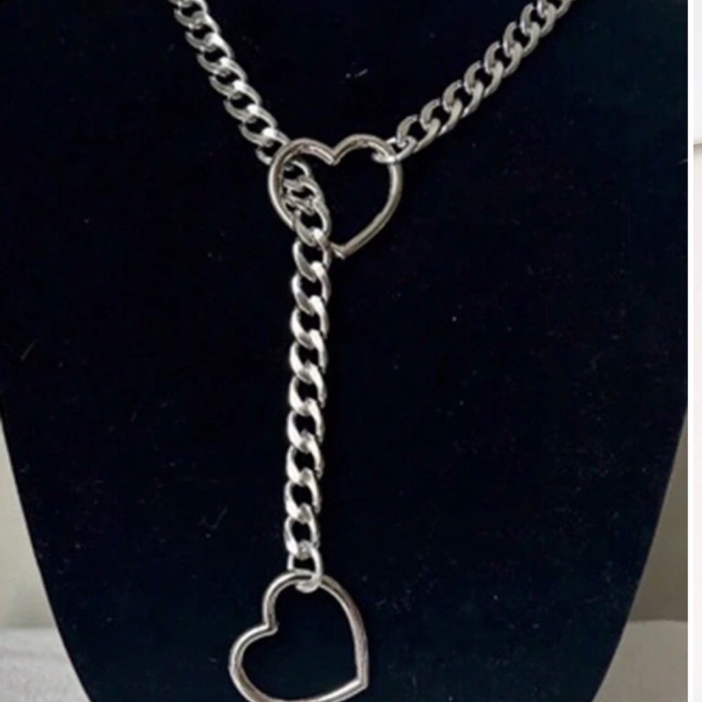 Silver Heart Chain Necklace . New